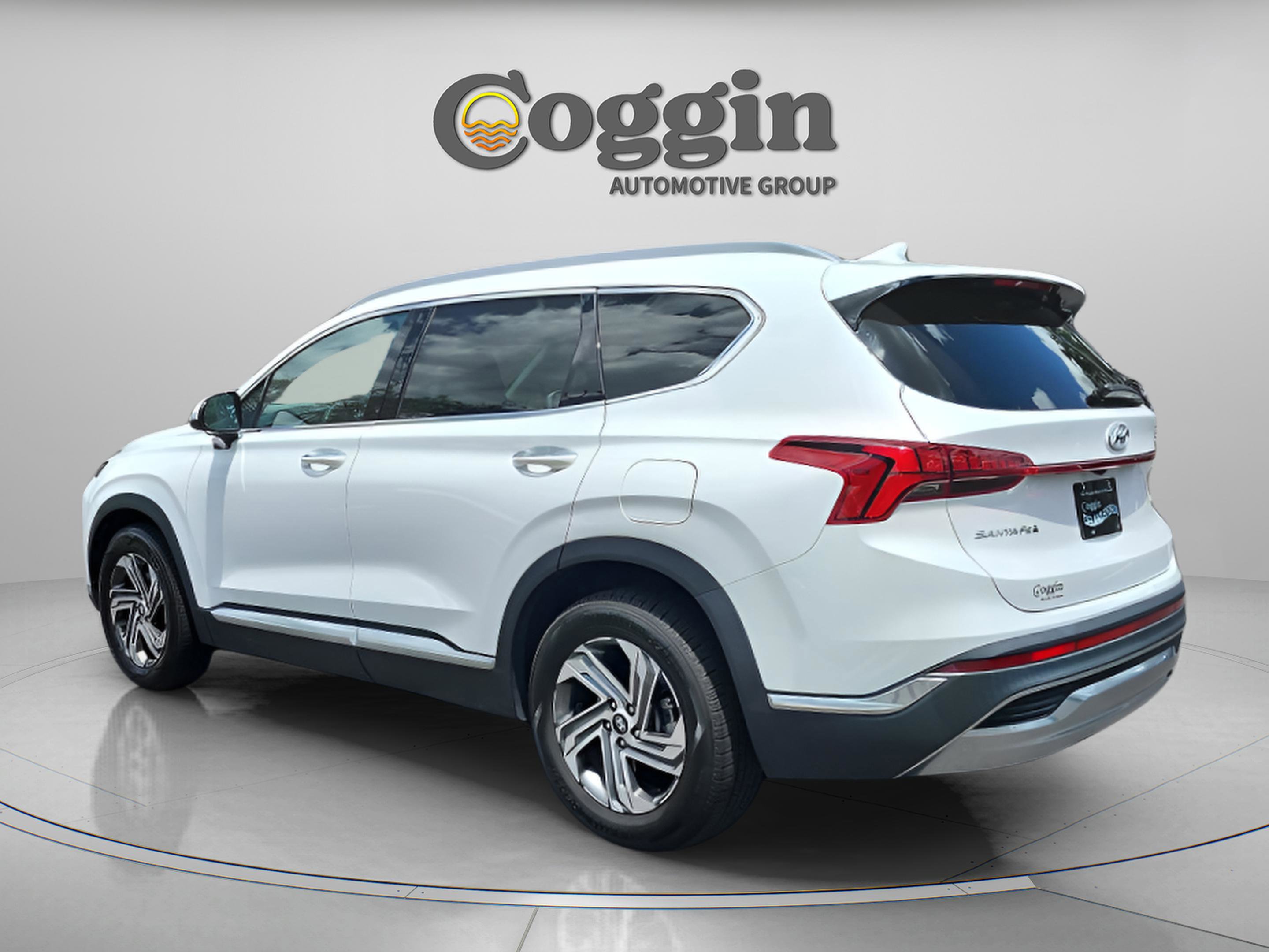 Used 2021 Hyundai Santa Fe SEL w/ Convenience + Premium Package FWD image 3