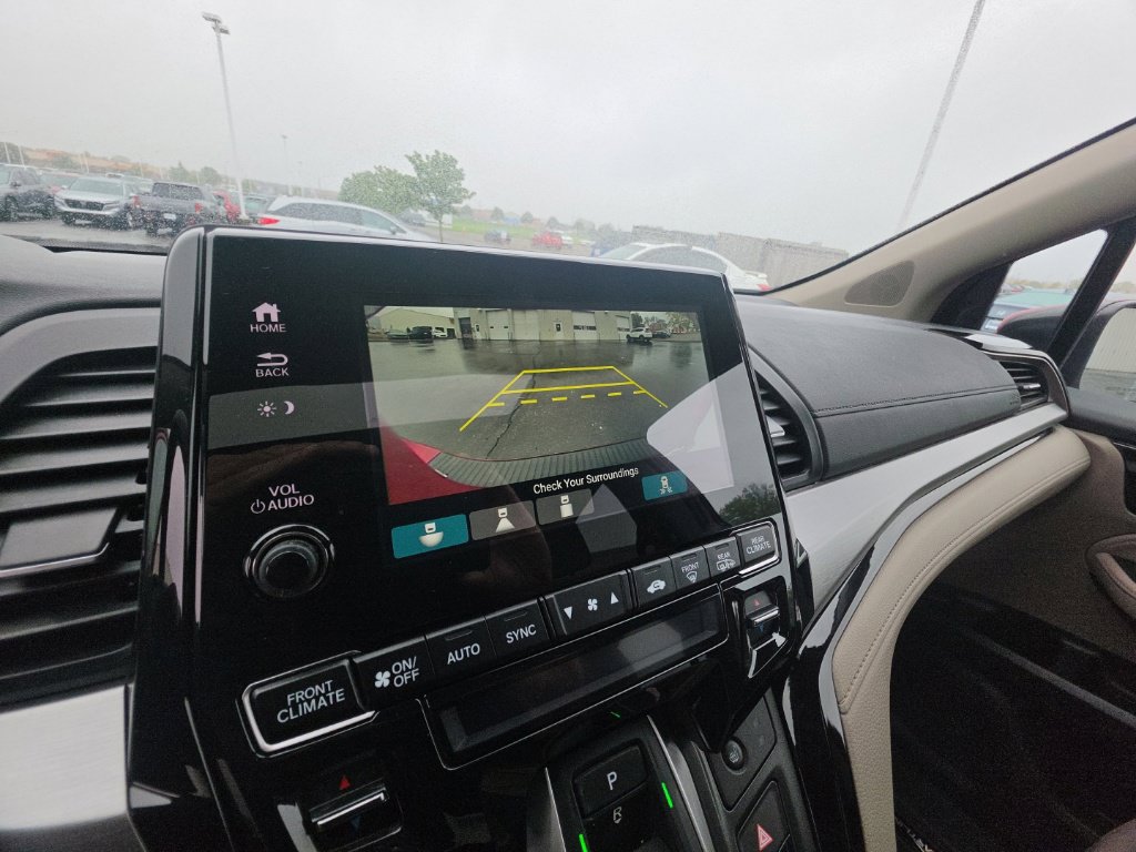 Certified 2023 Honda Odyssey Touring image 21