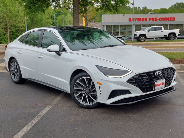Used 2020 Hyundai Sonata Limited FWD image 2