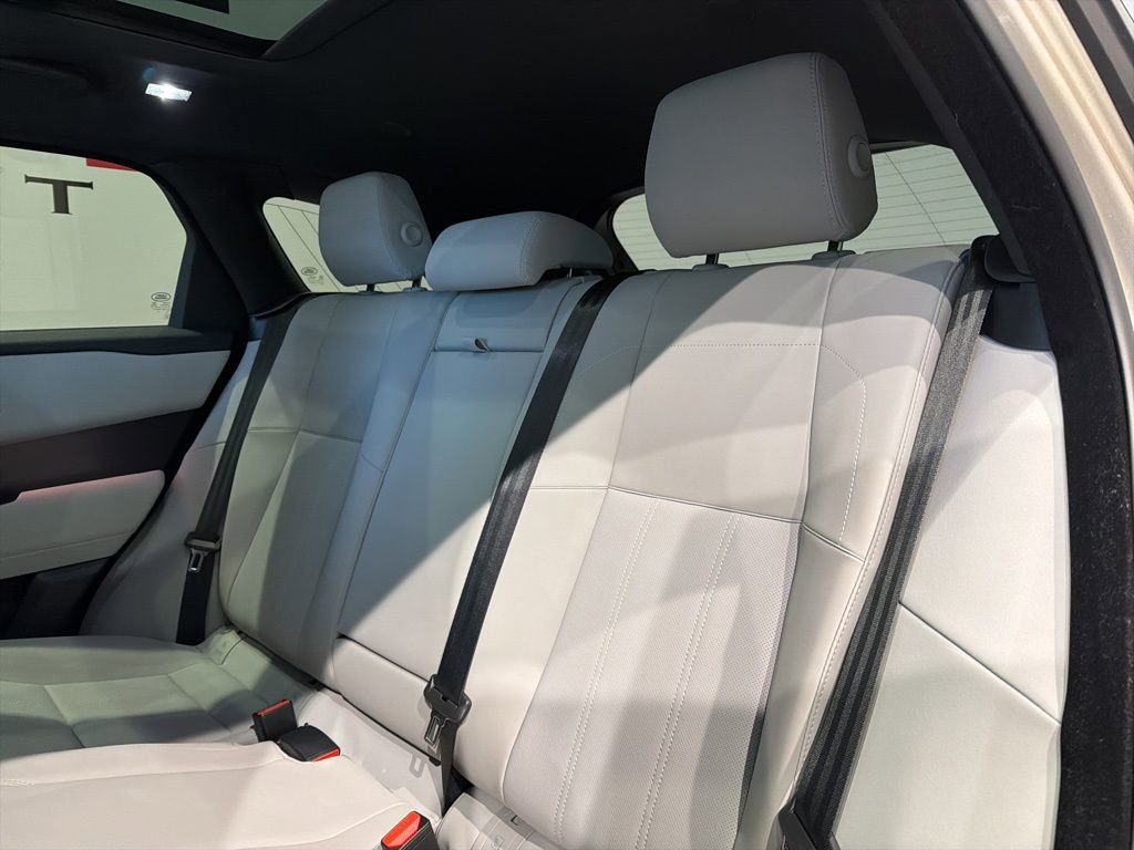 Used 2026 Land Rover Range Rover Velar Dynamic SE image 30