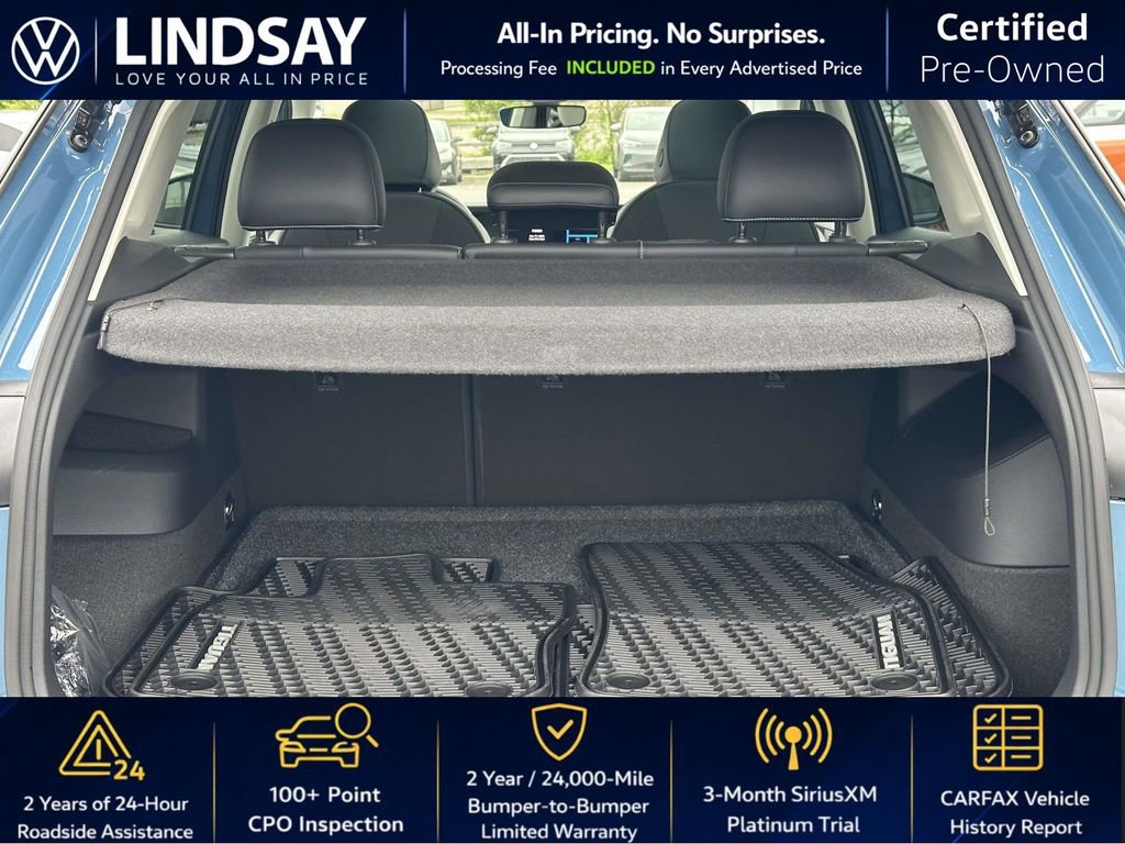Used 2025 Volkswagen Tiguan SE AWD/4WD image 16