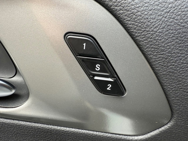 New 2026 Chrysler Pacifica Select image 13