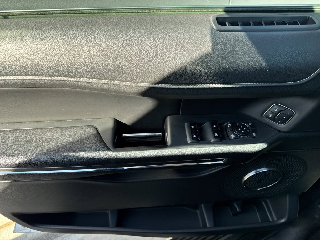 Used 2023 Ford Expedition XLT image 20
