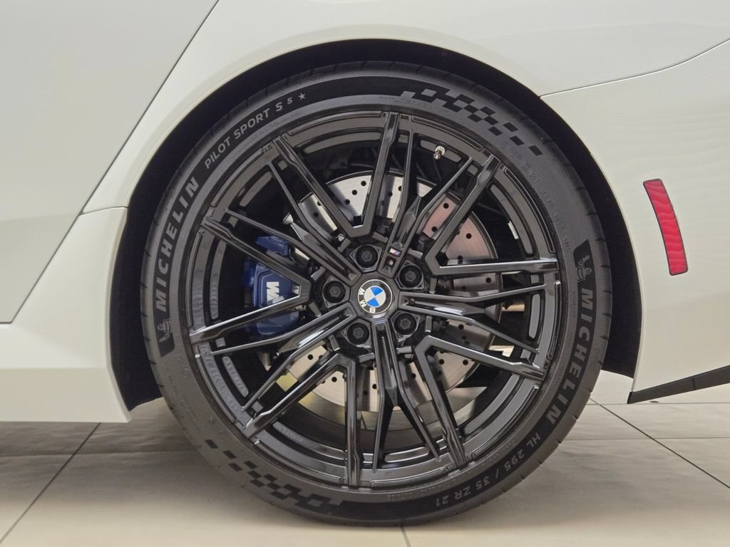 Used 2026 BMW M5 Touring AWD/4WD image 15