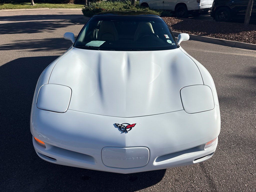 Used 1998 Chevrolet Corvette Coupe w/ Memory Pkg RWD image 8