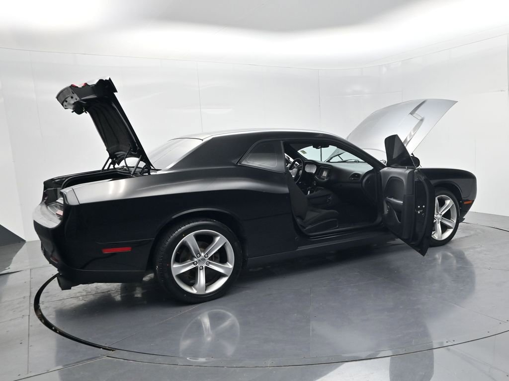 Used 2016 Dodge Challenger R/T RWD image 56