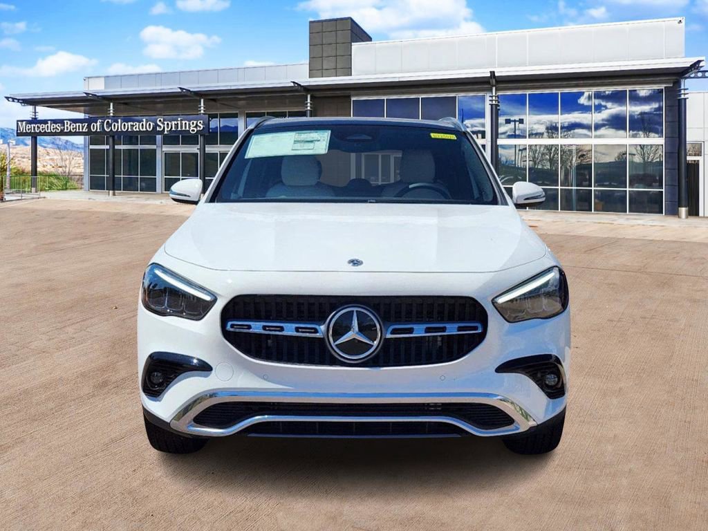 New 2025 Mercedes-Benz GLA 250 4MATIC image 2