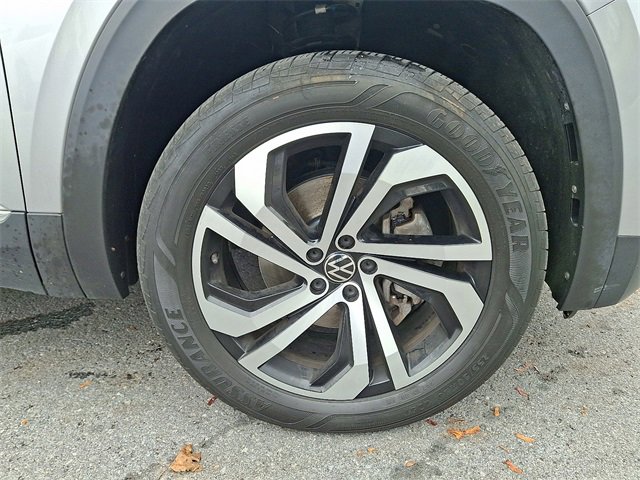 Used 2022 Volkswagen Atlas Cross Sport SEL image 12