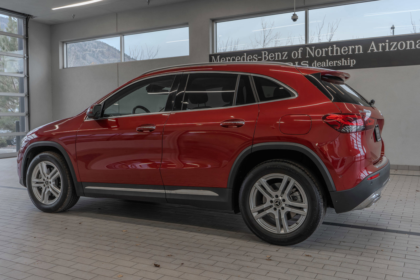 Used 2021 Mercedes-Benz GLA 250 4MATIC image 13