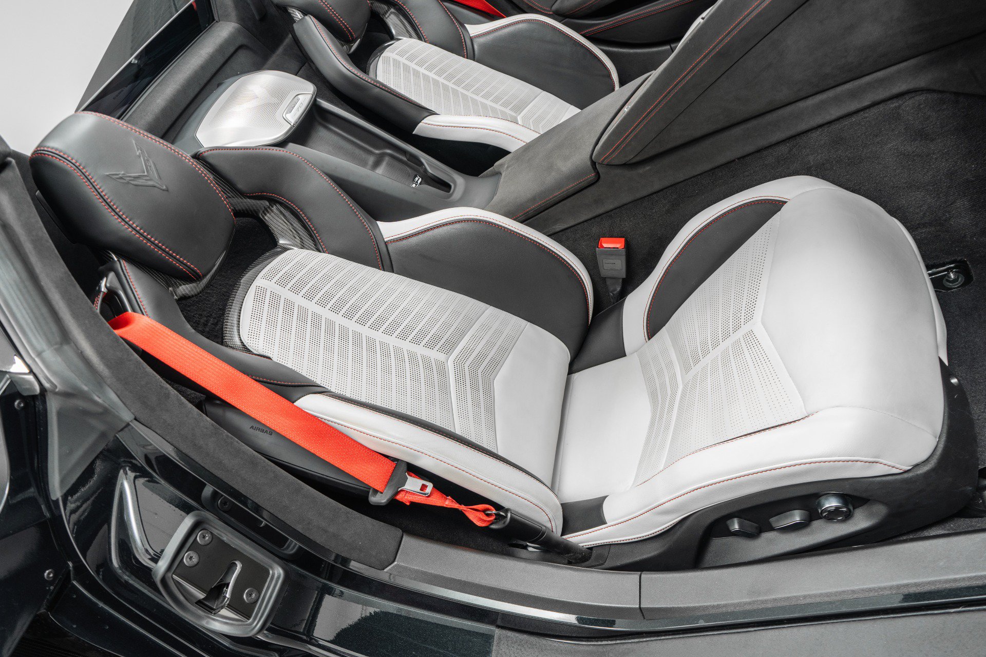 Used 2023 Chevrolet Corvette Stingray Premium Conv w/ Z51 Performance Package RWD image 26