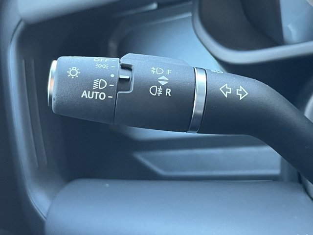 New 2025 Land Rover Defender 110 V8 image 36