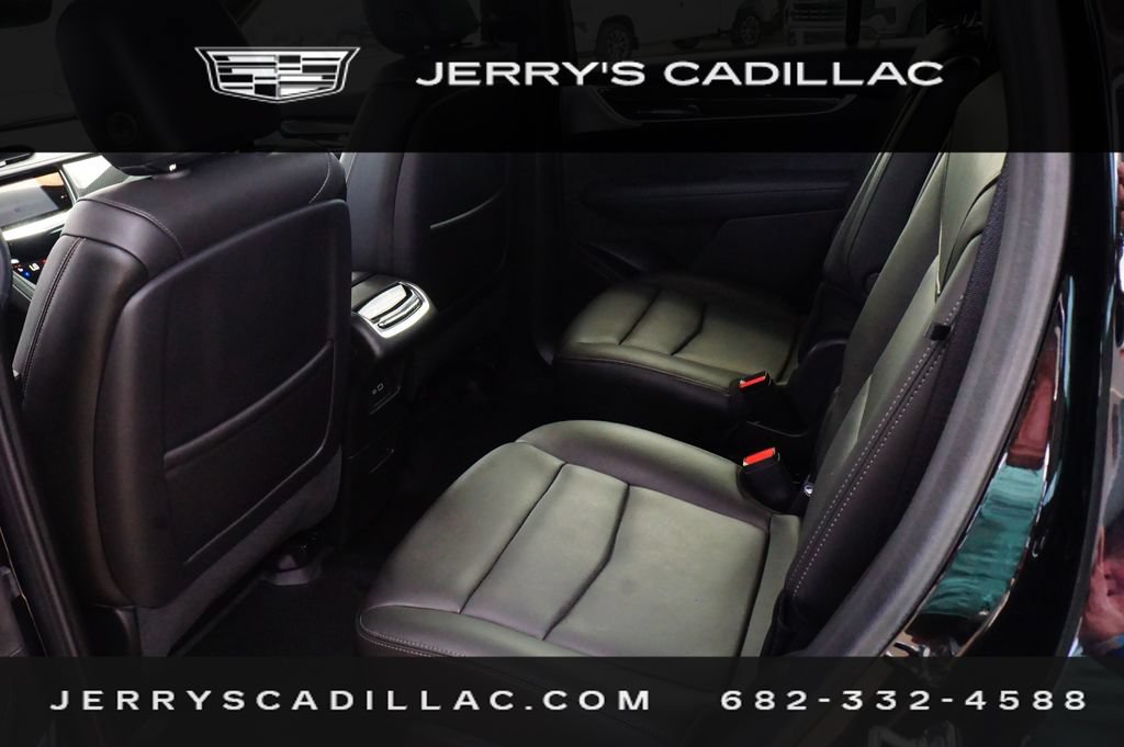 Used 2024 Cadillac XT6 Sport w/ Technology Package AWD/4WD image 23