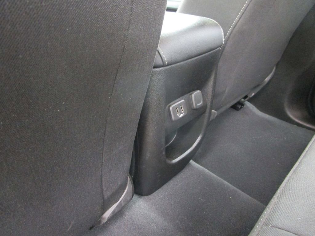 Used 2019 Chevrolet Colorado LT w/ LT Convenience Package RWD image 19