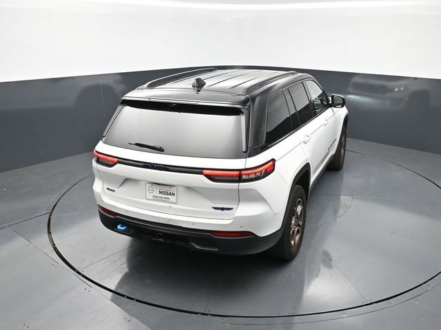 Used 2023 Jeep Grand Cherokee Trailhawk w/ Luxury Tech Group III AWD/4WD image 22