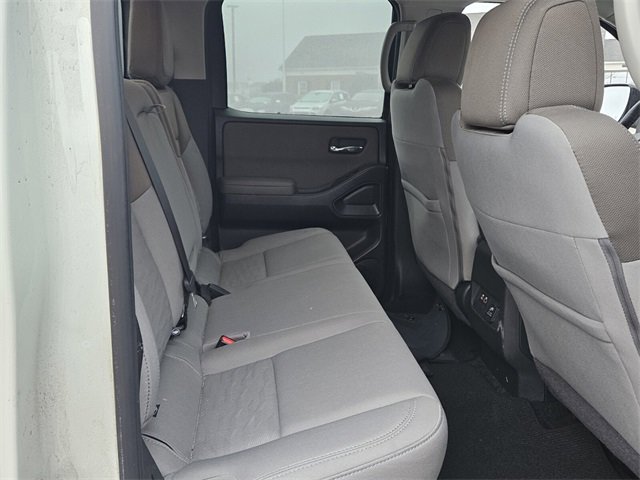 Used 2022 Nissan Frontier SV image 14