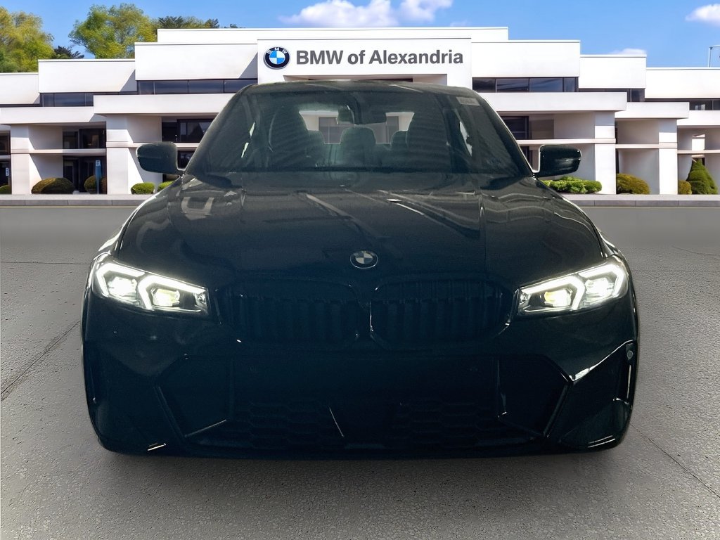 New 2026 BMW 330i xDrive Sedan w/ M Sport Package AWD/4WD image 2