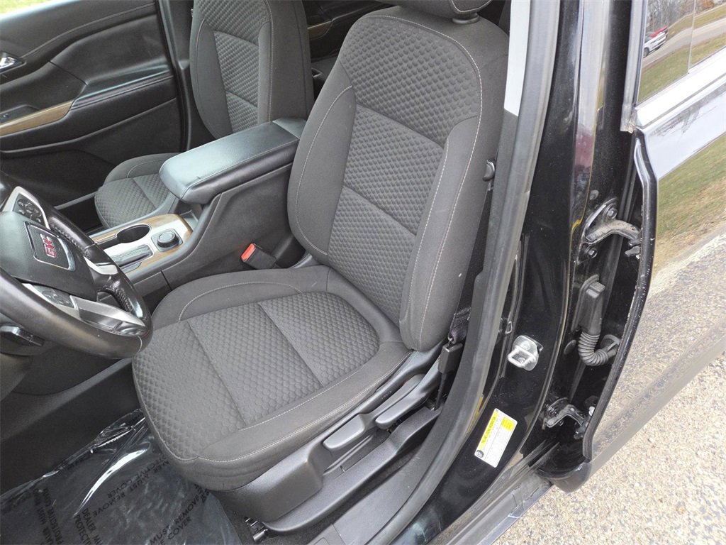 Used 2019 GMC Acadia SLE image 19