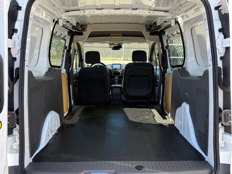 Used 2023 Ford Transit Connect XLT w/ Trailer Tow Package FWD image 9
