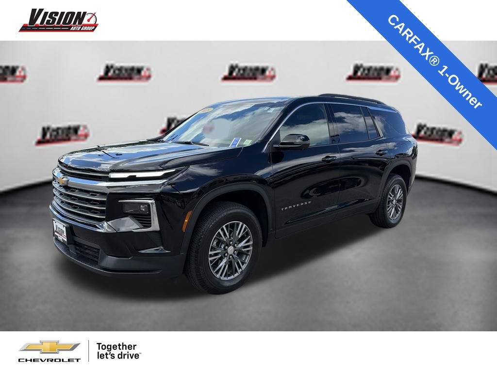 Used 2025 Chevrolet Traverse LT w/ Driver Confidence Package AWD/4WD image 1