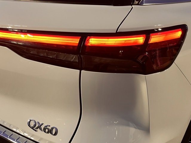 Certified 2023 INFINITI QX60 Pure image 31