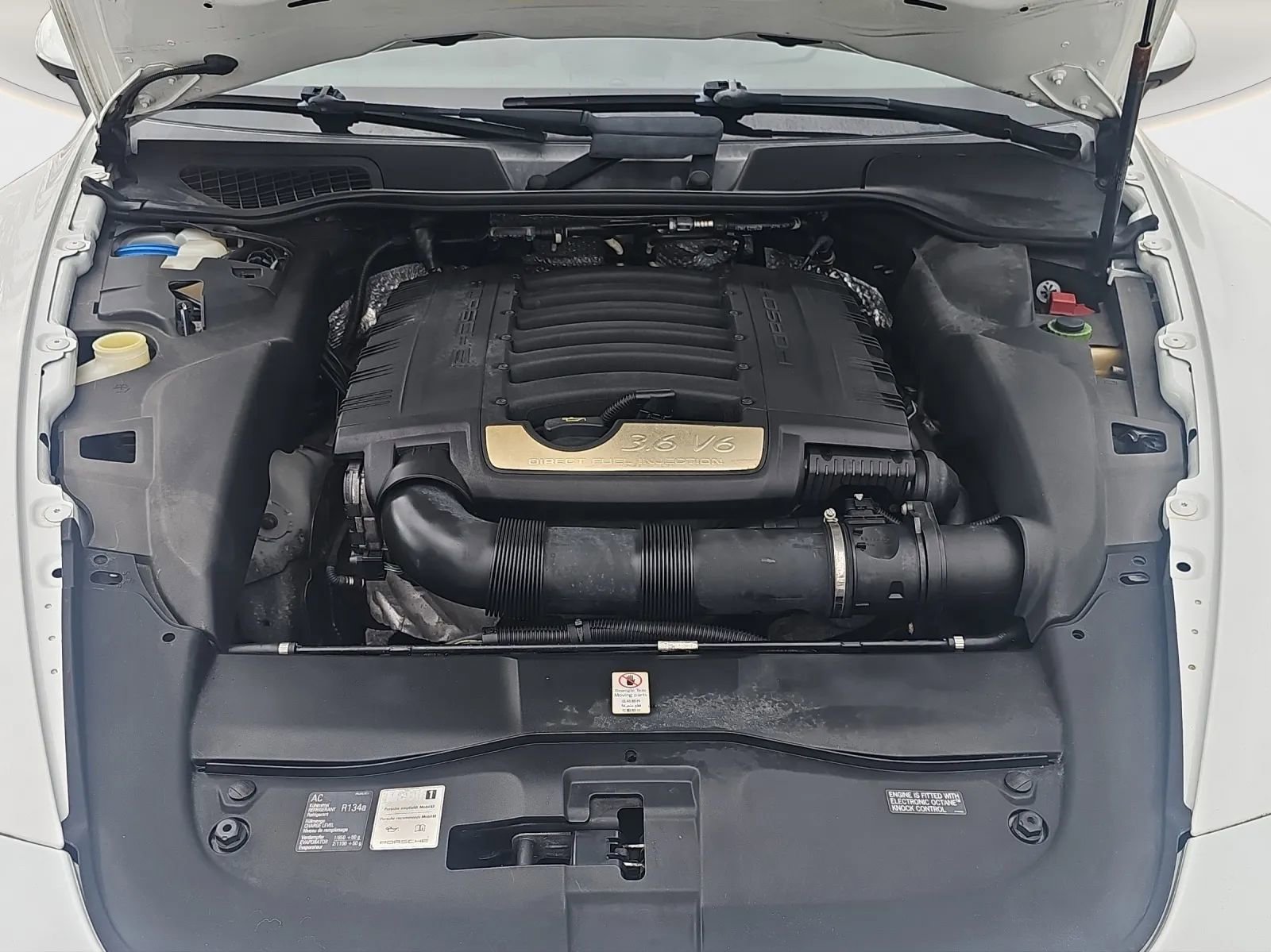 Used 2014 Porsche Cayenne image 21