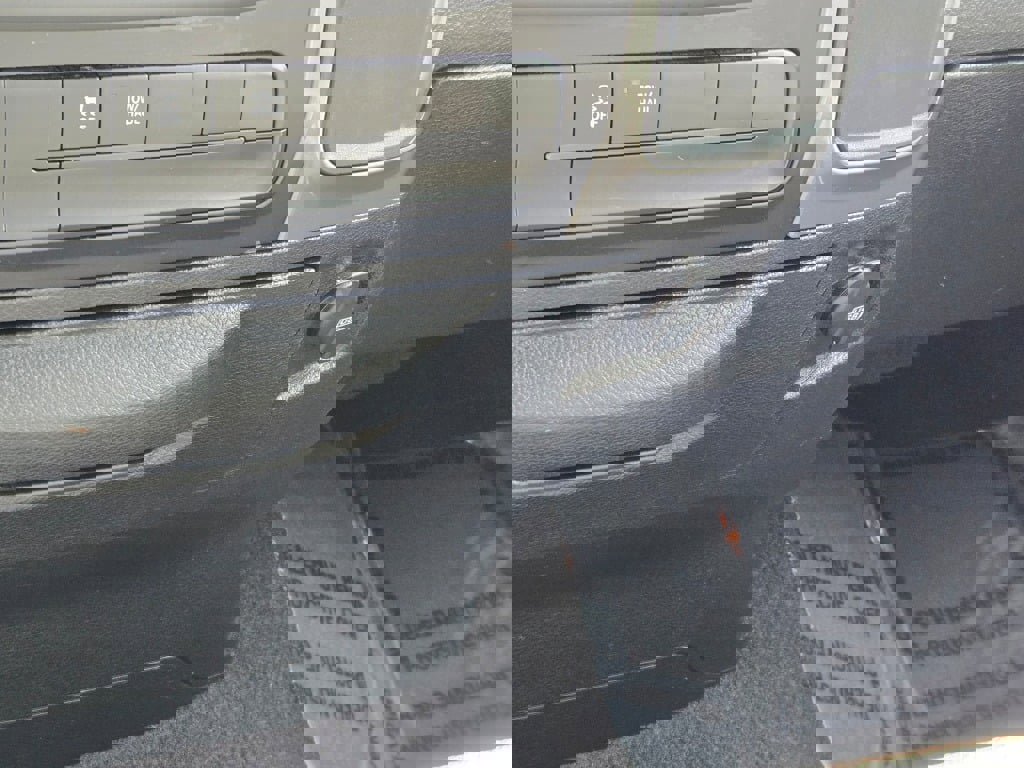 Used 2024 RAM 1500 Classic SLT image 29