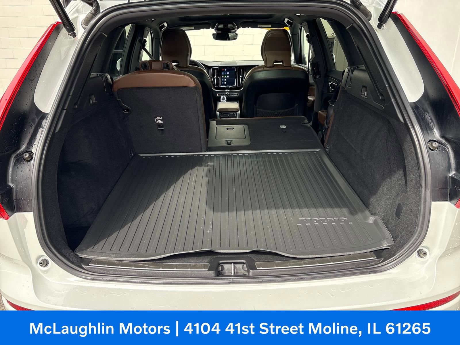 Certified 2022 Volvo XC60 B5 Inscription image 25