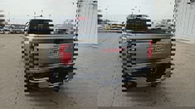 New 2026 GMC Canyon Elevation w/ Convenience Package image 7