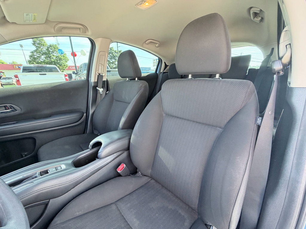 Used 2018 Honda HR-V LX image 21
