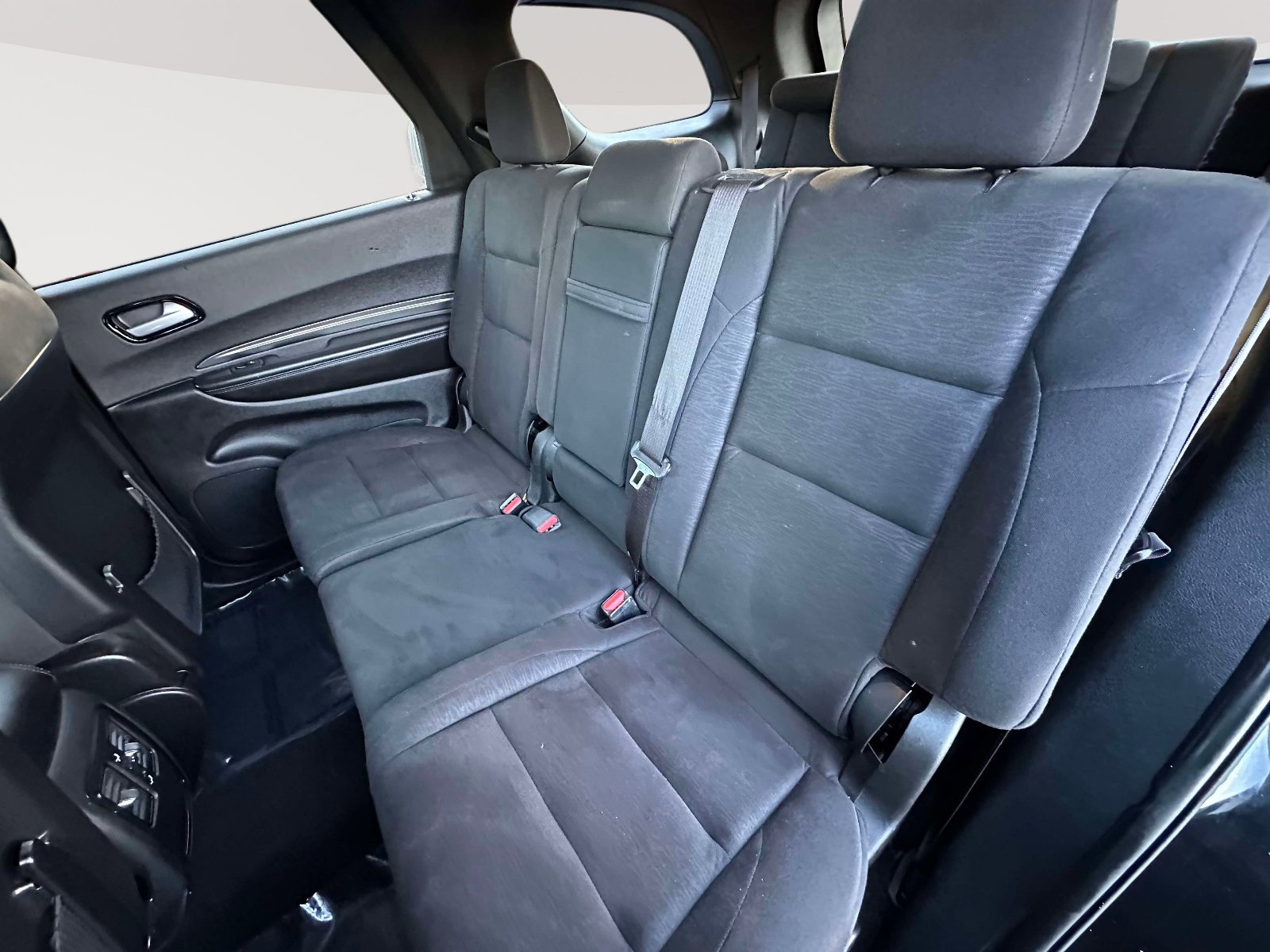 Used 2022 Dodge Durango SXT image 31