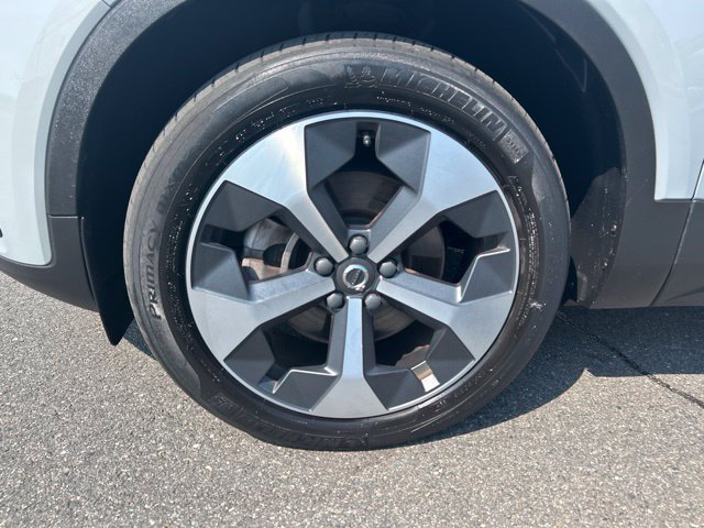 Used 2024 Volvo XC40 B5 Core AWD/4WD image 9