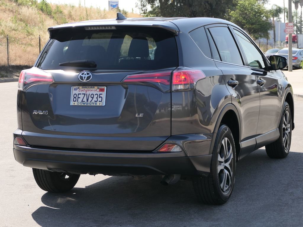 Used 2018 Toyota RAV4 LE w/ All Weather Liner Package FWD image 2