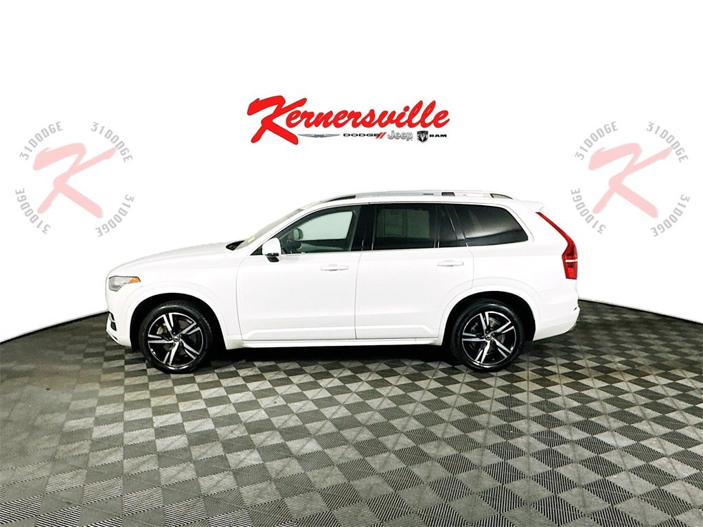 Used 2016 Volvo XC90 T5 Momentum image 4