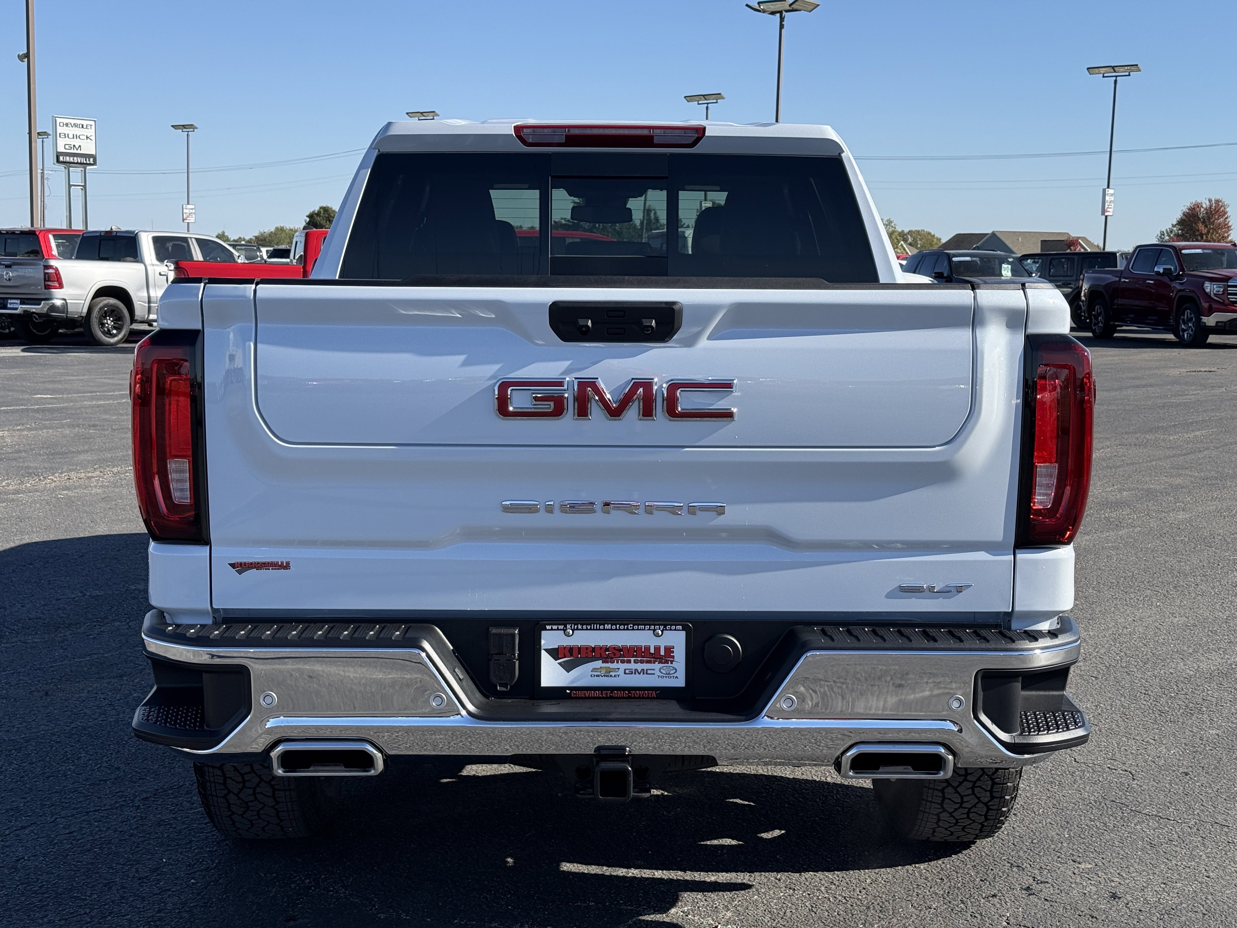 New 2026 GMC Sierra 1500 SLT w/ SLT Premium Plus Package image 4