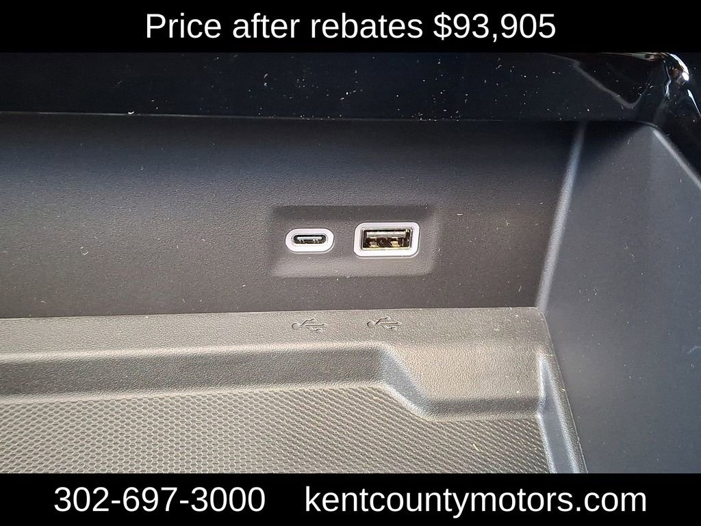 New 2026 GMC Yukon XL AT4 w/ AT4 Premium Plus Package image 22