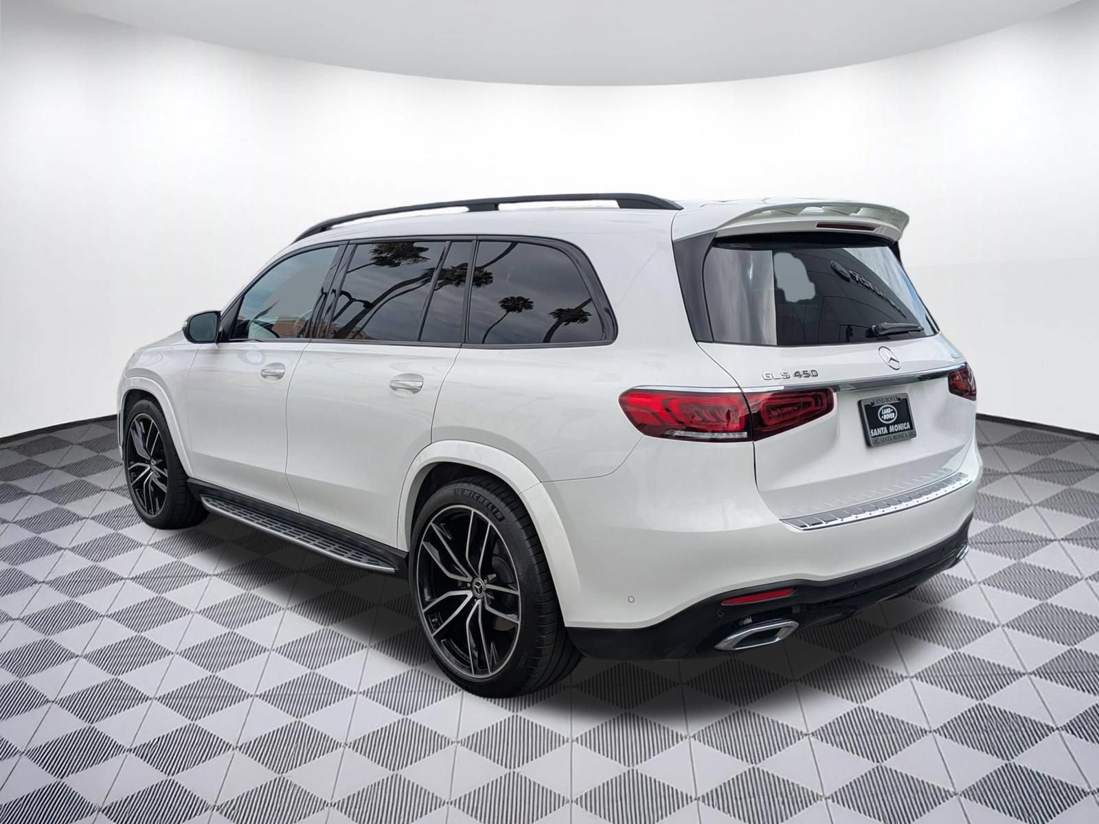 Used 2022 Mercedes-Benz GLS 450 4MATIC image 3