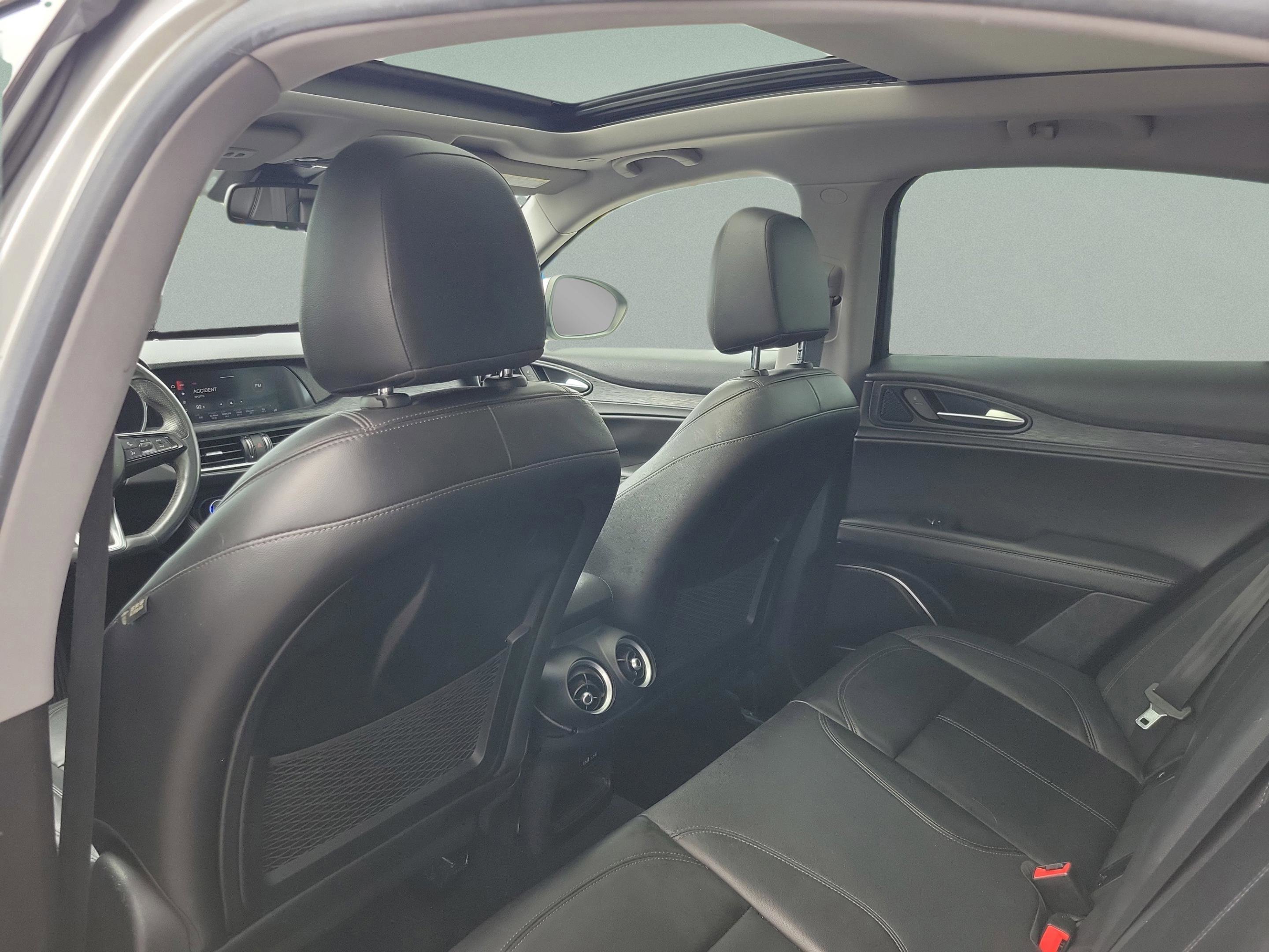 Used 2020 Alfa Romeo Stelvio Sport w/ Quick Order Package 22K Sport RWD image 12