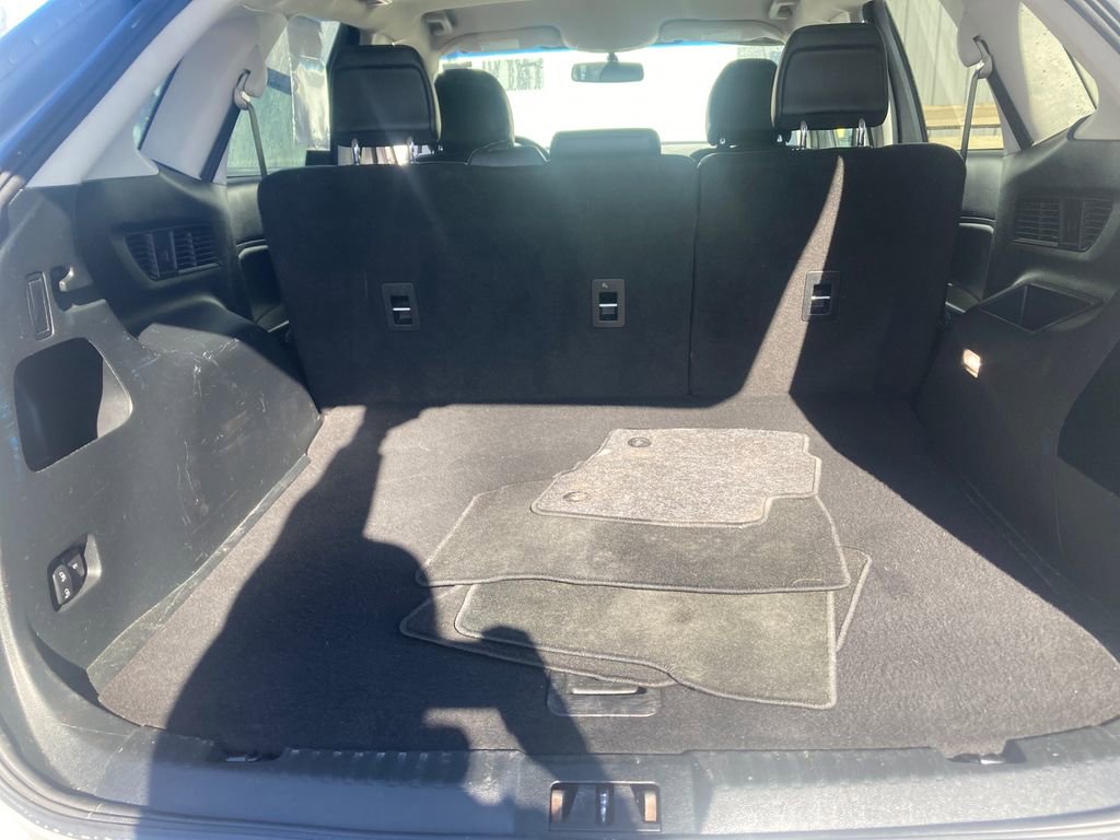 Used 2018 Ford Edge SEL w/ Equipment Group 201A image 30