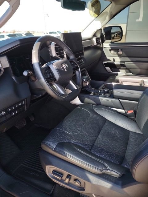 Used 2023 Toyota Tundra Limited image 11