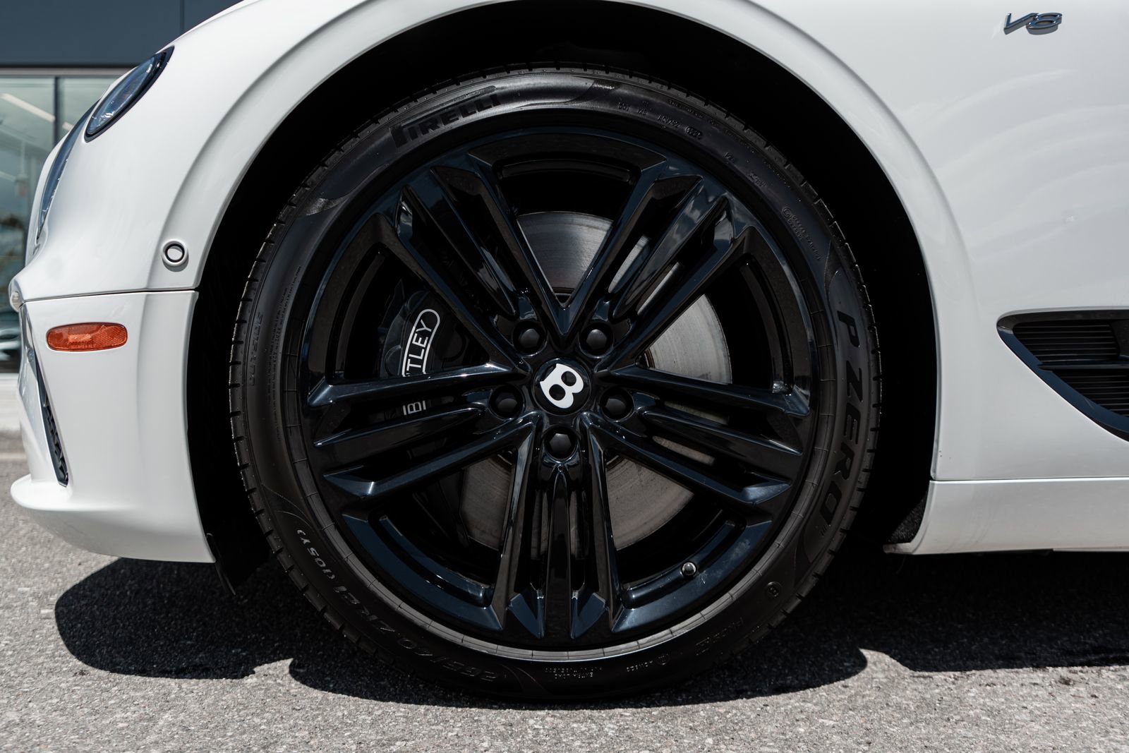 Certified 2022 Bentley Continental GT AWD/4WD image 6