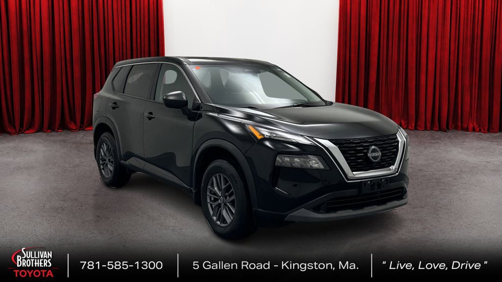 Used 2022 Nissan Rogue S image 3