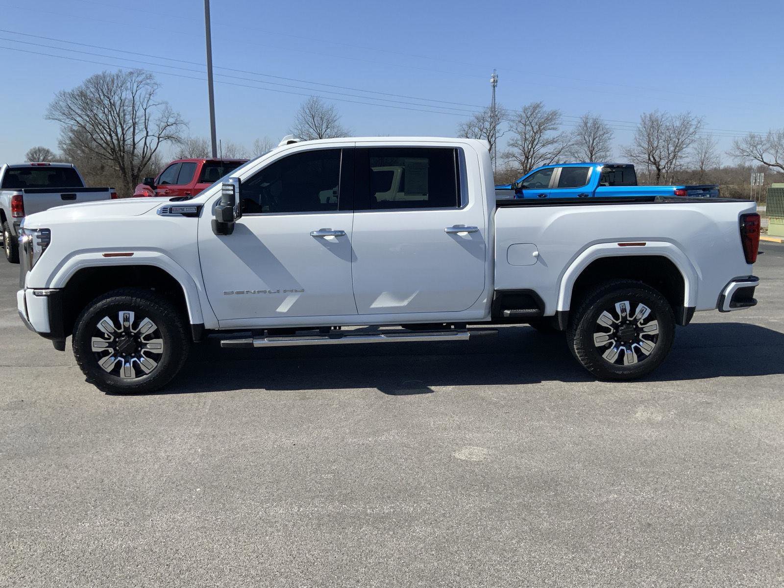 Used 2024 GMC Sierra 3500 Denali AWD/4WD image 10
