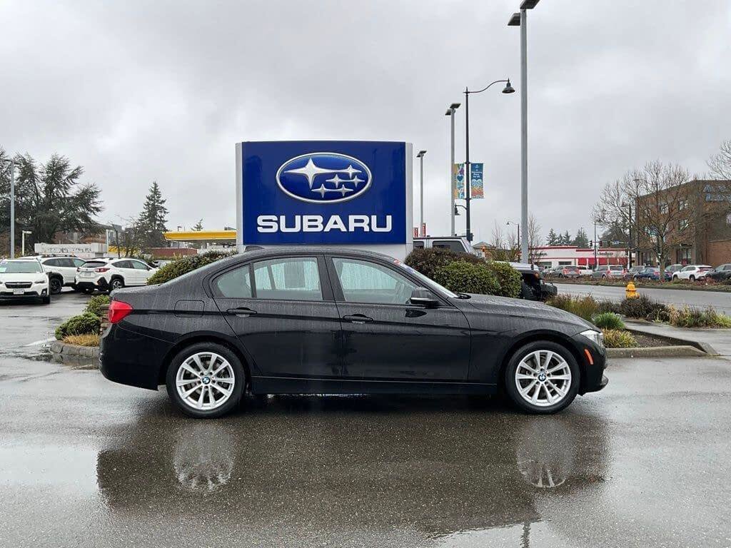 Used 2016 BMW 320i Sedan image 9