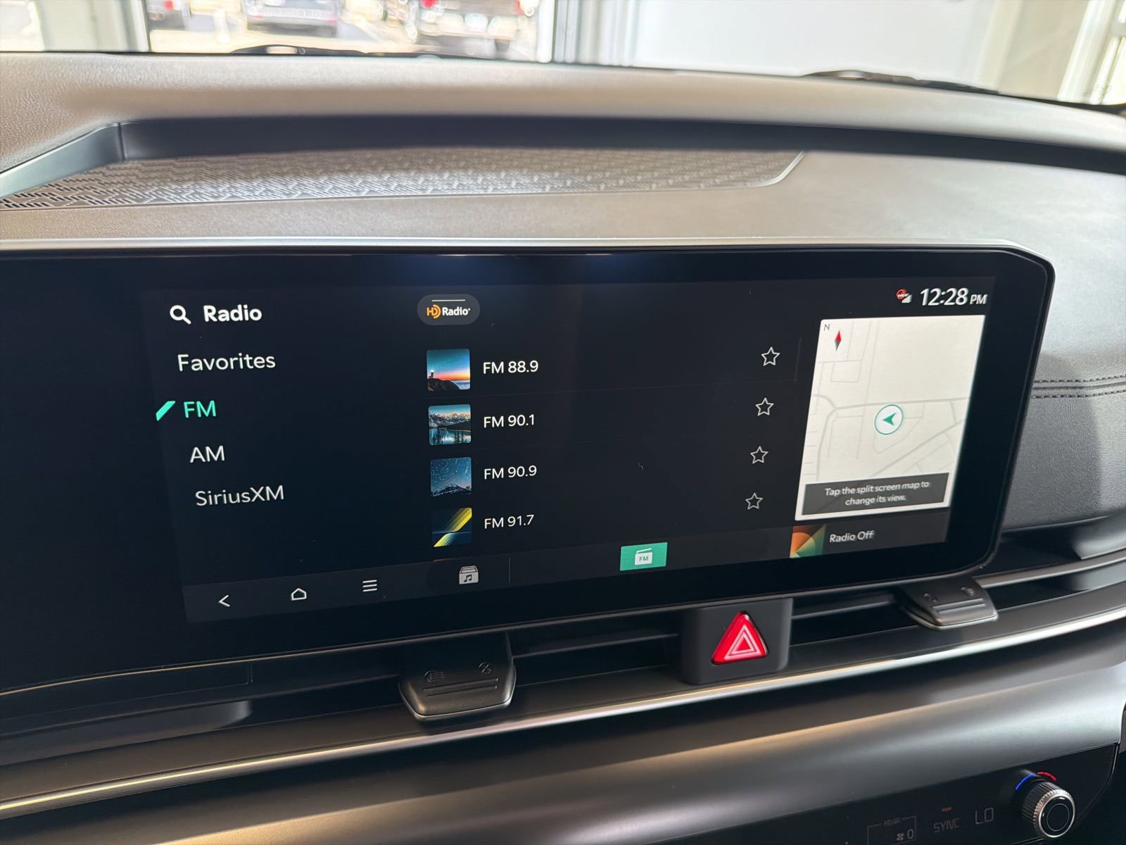 New 2026 Kia Carnival LX image 28