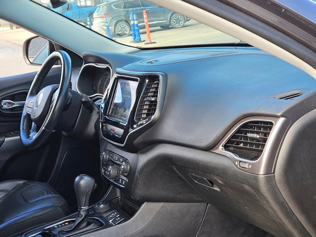 Used 2019 Jeep Cherokee Limited image 22