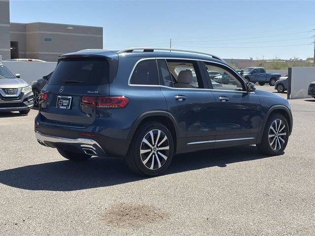 Used 2021 Mercedes-Benz GLB 250 4MATIC w/ Premium Package image 6