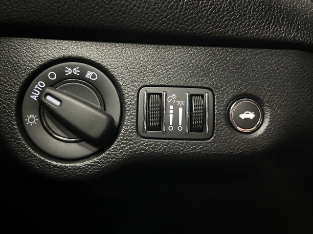 Used 2023 Dodge Challenger SRT Hellcat Redeye RWD image 21