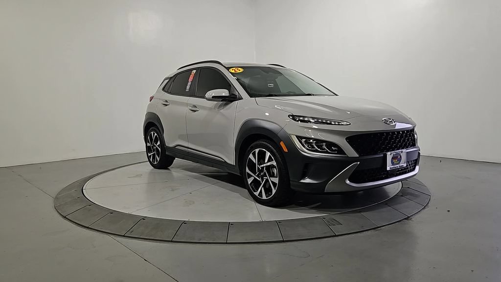 Used 2023 Hyundai Kona Limited w/ Cargo Package FWD image 8