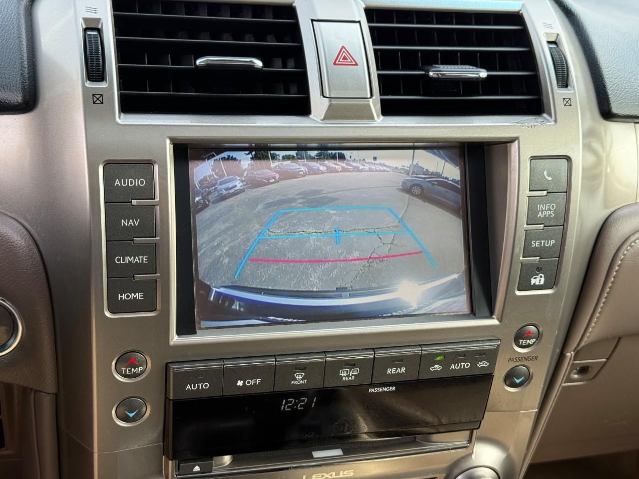 Used 2016 Lexus GX 460 w/ Premium Package AWD/4WD image 23