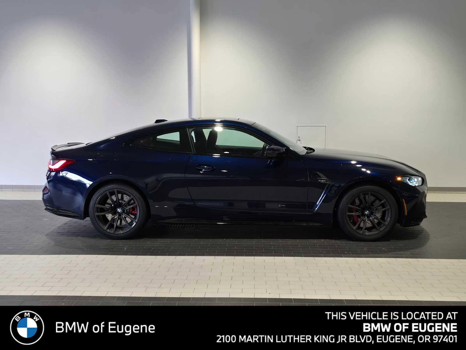 Used 2024 BMW M4 Coupe w/ Executive Package image 13